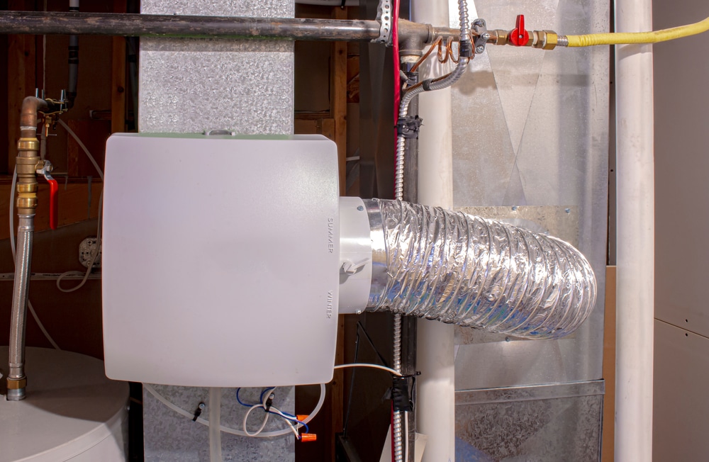 A,Home,Humidifier,Attached,To,The,Return,Duct,With,A
